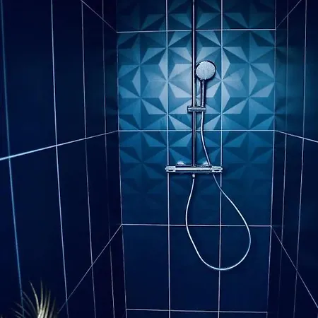 Pensjonat L'evasion Montmartre Avec Jacuzzi Privatif Prinquiau